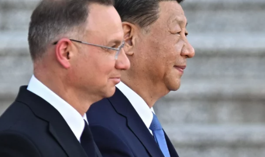 PRESIDENTI POLAK NË PEKIN/ Pomolgu kinez Xi: Të zbatojmë pesë parimet e…