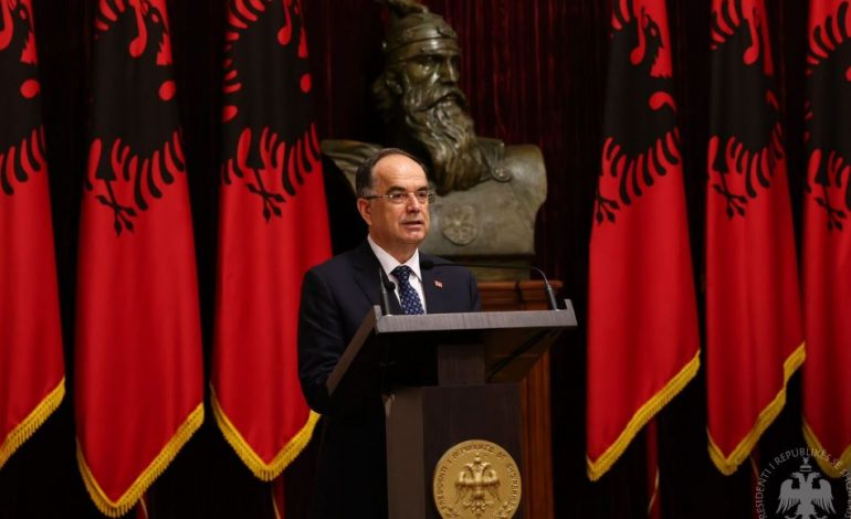 BEGAJ NIS VIZITËN DY DITORE NË KOSOVË/ Do të nderojë ish-luftëtarët e UÇK