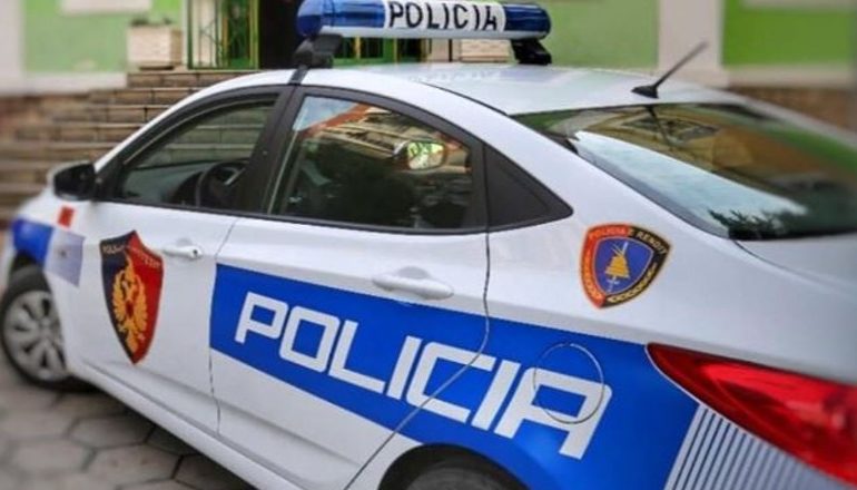 POLICIA AKSION NË TIRANË/ Sekuestrohet 1.1 kg kokainë, pranga 3 të rinjve! Agjenti i infiltruar i futi në grackë (EMRAT)