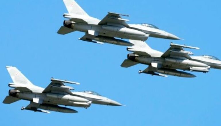 LUFTA NË UKRAINË/ Avionët polakë dhe të aleatëve në misionin e patrullimit gjatë një sulmi rus
