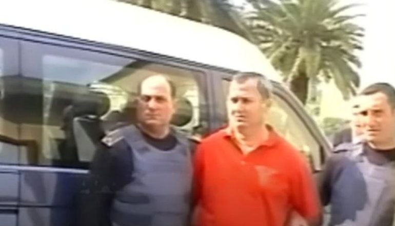 PËRFITON NGA AMNISTIA/ Lirohet nga burgu i ‘tmerrshmi’ i Beratit