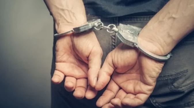 MASHTRONIN QYTETARËT DHE MERRNIN KREDI ME EMRAT E TYRE/ Jepen masat e sigurisë për 4 autorët, njëri shpallet në kërkim