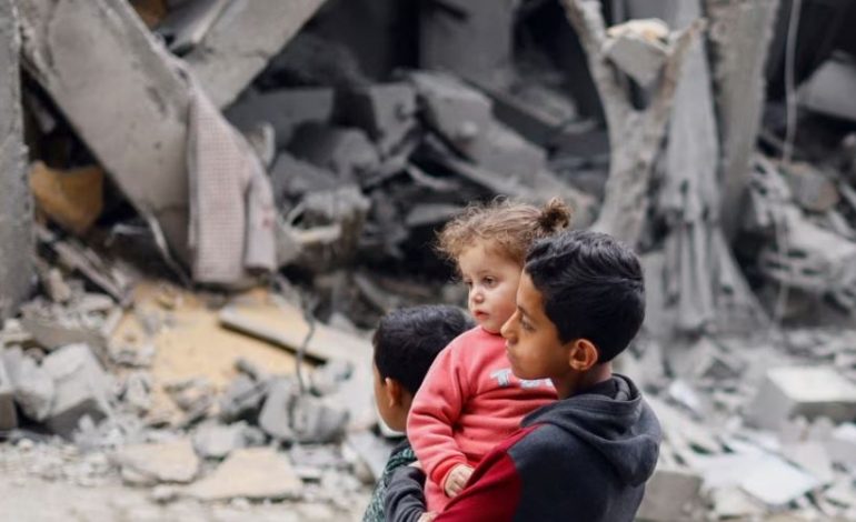 MES TEMPERATURAVE TË LARTA DHE SKAMJES/ OKB jep alarmin: Kriza humanitare në Gaza po përkeqësohet