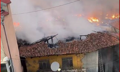 PAMJET E FRIKSHME/ Tym nga çatitë e shtëpive! Vatra zjarri aktive në Shkodër, ja si duket gjendja