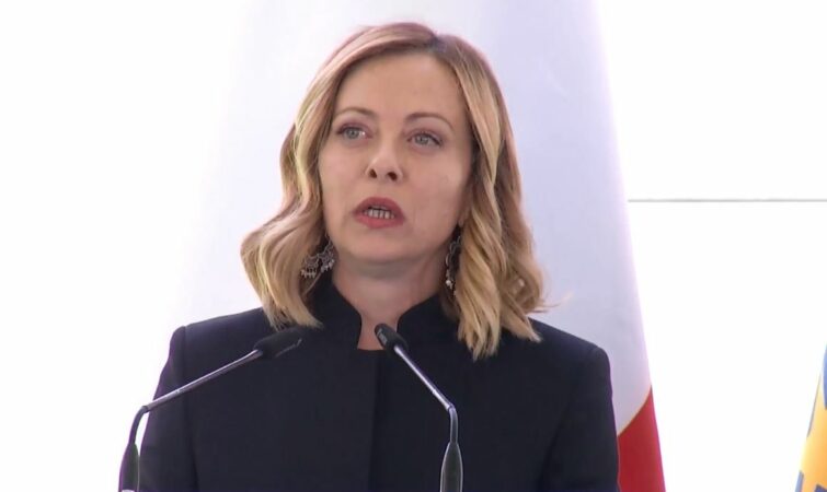 “QENDRAT E EMIGRANTËVE HAPEN NË 1 QERSHOR”/ Meloni: Në Gjadër ‘burg” për shkelësit