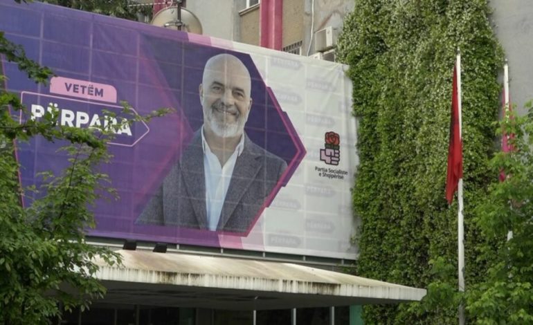 PS LËVIZ DREJTUESIT POLITIKË? Çfarë pritet të sjellë mbledhja e kongresit më 20 korrik