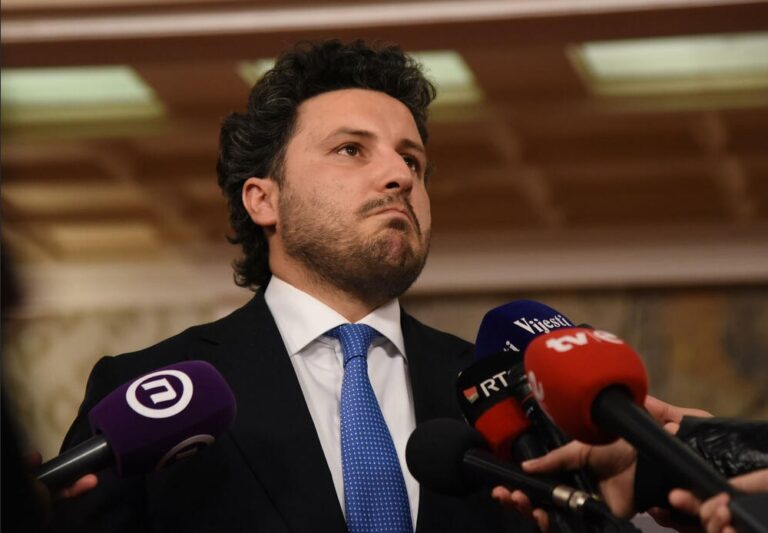 “MBËSHTES SERBINË”/ Dritan Abazoviç mohon deklaratën: Mediat e nxorën nga konteksti. Jam tifoz i Shqipërisë!