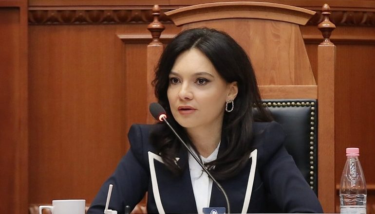 PROFILI/ Pasuesja e Lindita Nikollës në krye të Kuvendit të Shqipërisë, kush është Elisa Spiropali