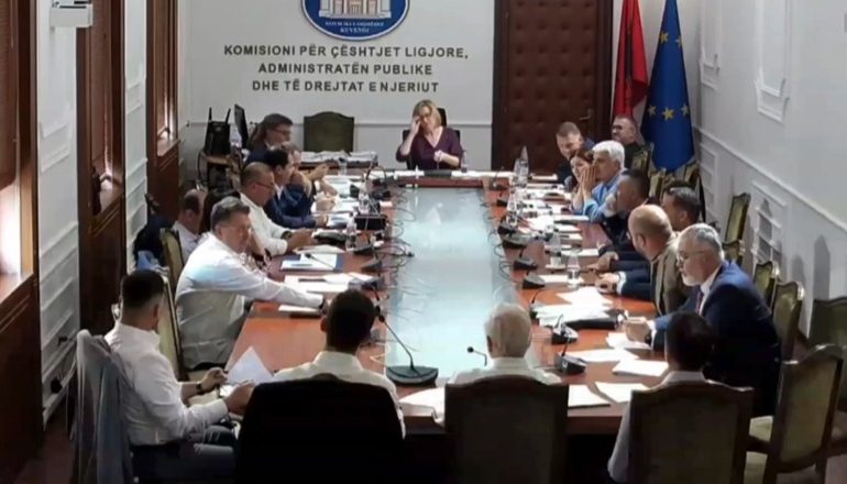 NDRYSHIMET ZGJEDHORE/ Debate te ‘Ligjet’! Alibeaj: Pazar, i dhuroni Ramës mandatin e 4 në tavolinë…