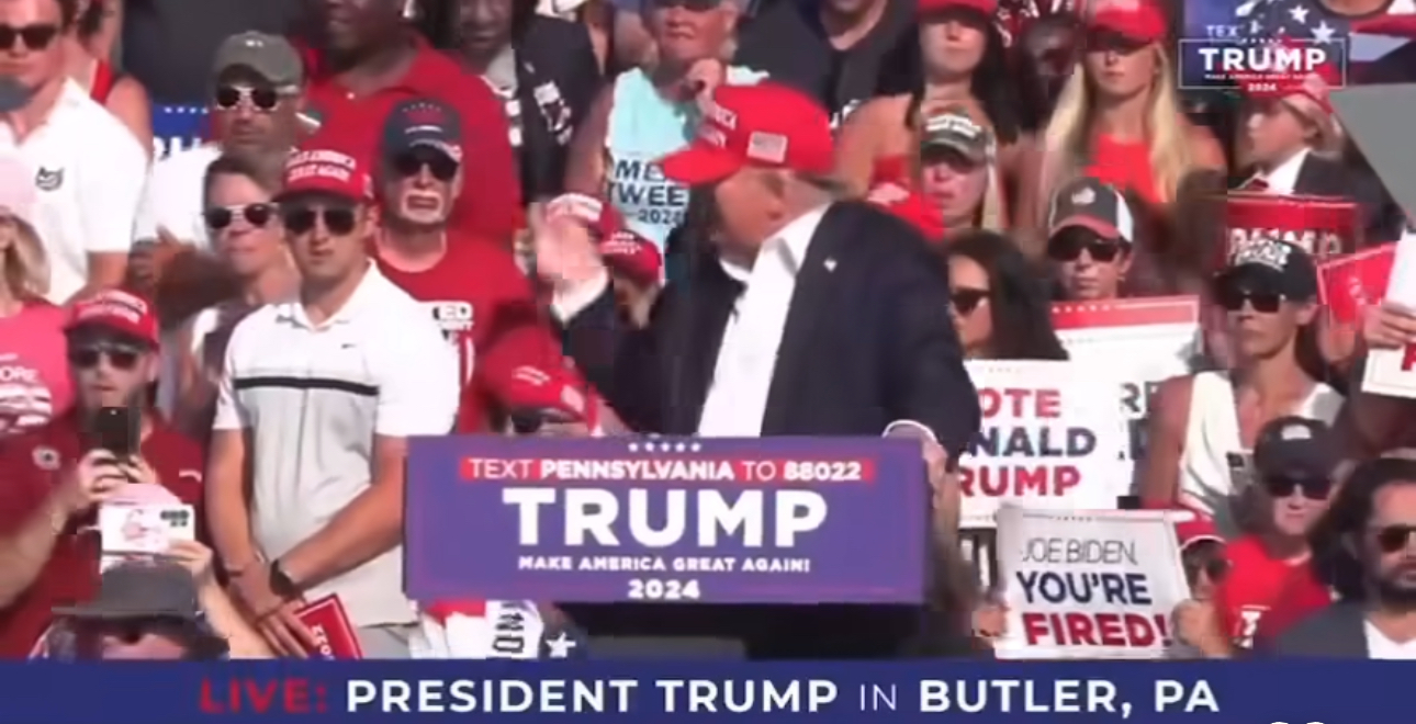 TË SHTËNA DHE BRITMA/ Trump rrëzohet në podium, PAMJET e momentit të atentatit