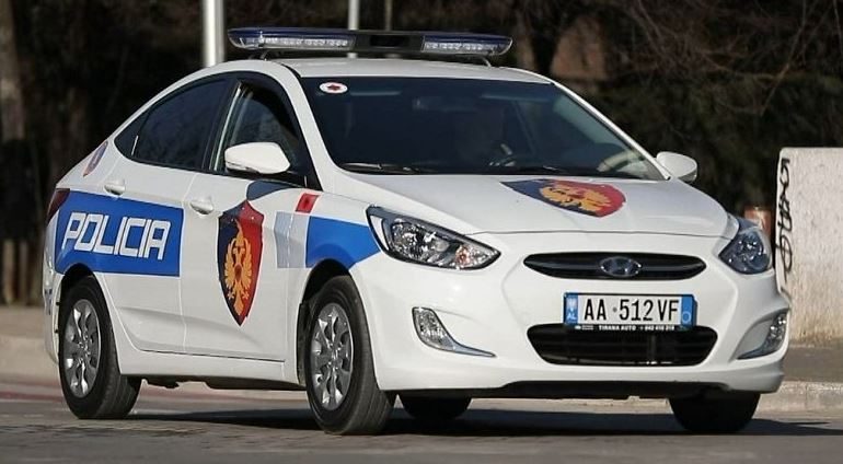 DROGË DHE ARMË/ 15 të ndaluar dhe të arrestuar në Durrës, zbardhen emrat
