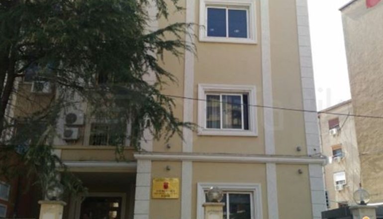 SHOKUESE/ Abuzonin seksualisht me fëmijën e tyre 2 vjeçar, Prokuroria e Fierit nis hetim për dy prindërit