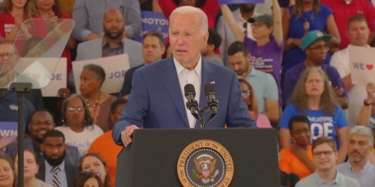 “JAM MIRË, NUK DO TË IKI”/ Biden: Amerikanët nuk duan një president diktator