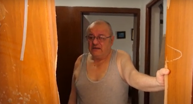 TRITOLI NË DYERT E DY MOTRAVE/ Lëndohet fqinji, babai i 26-vjeçarit në lot: Është në intubim, lutem që…