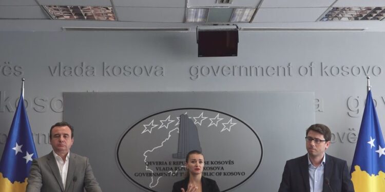 KOSOVË/ 10 milionë euro në vit, 403 mije fëmijë do të përfitojnë nga skema e re e qeverisë