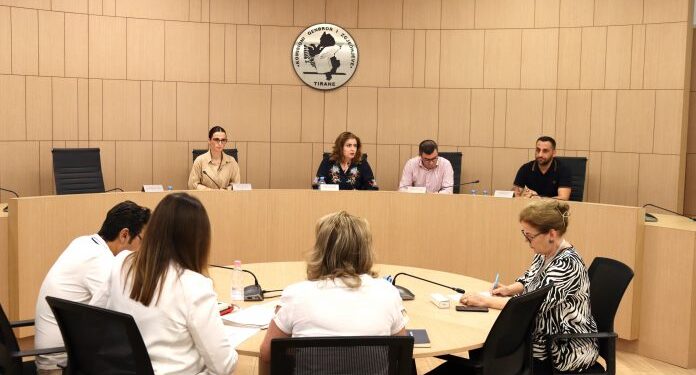 ZGJEDHJET NË HIMARË/ Komisioni s’miraton specifikimet teknike të fletës së votimit