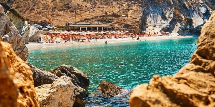 MOTI PËRVËLUES/ I nxehti afrikan drejt largimit, ja kur pritet zbritja e temperaturave