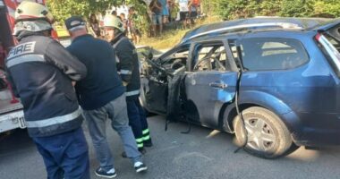 I ISHTE VENDOSUR TRITOL? Shpërthen makina në Gramsh, plagosen dy vëllezërit (EMRAT)