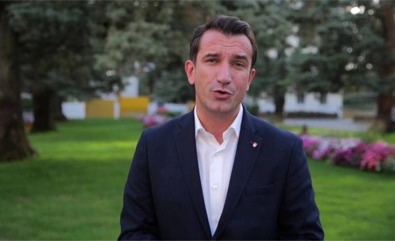 “ILIR META DHE RRUGAÇI I FUNDIT…”/ Reagon Erion Veliaj pasi u godit me letra nga Tedi Blushi