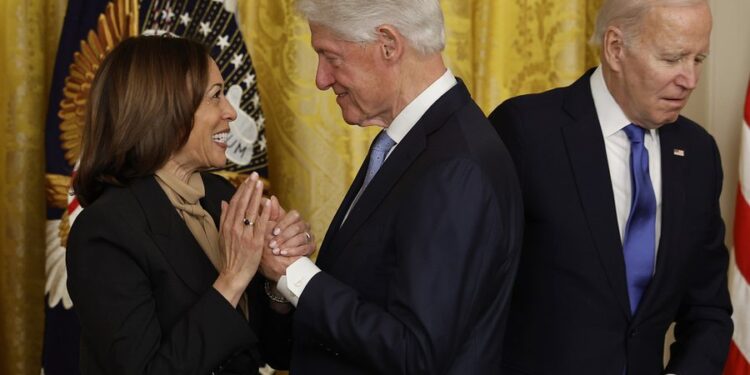 PAS TËRHEQJES SË BIDEN/ Kamala Harris, negociata me Obamën dhe Klinton për të siguruar kandidimin