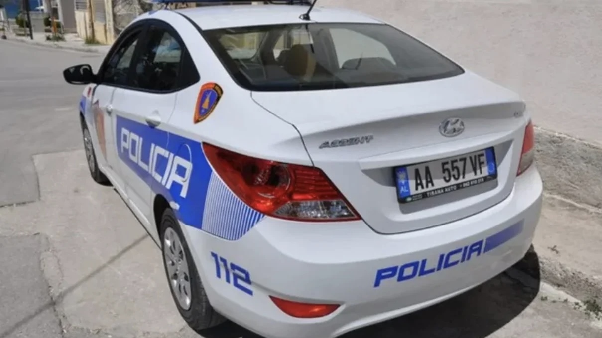 SHOKUESE/ Morën peng, e nxorën live në TikTok dhe ngacmuan seksualisht 17-vjeçarin, prangosen autorët