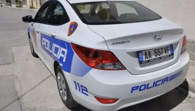 I DEHUR NË TIMON/ 20-vjeçari përplas 6 automjete në Sarandë