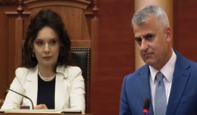 “DO KETË NJË KRYETAR QË NUK TROKET TE…”/ Spiropali përplaset me Dulen për Himarën: Mbani jashtë…