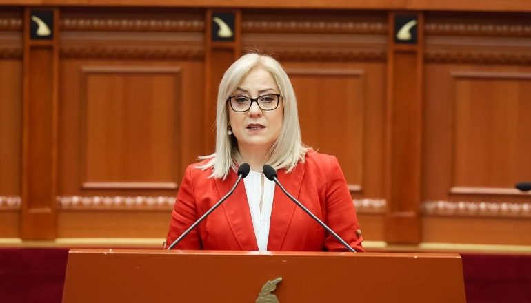 DORËHIQET SI KRYETARE KUVENDI/ Lindita Nikolla: E mbyll këtë rrugëtim për arsye shëndetësore! Edhe pse kam marrë sulme, sot më mbetet…