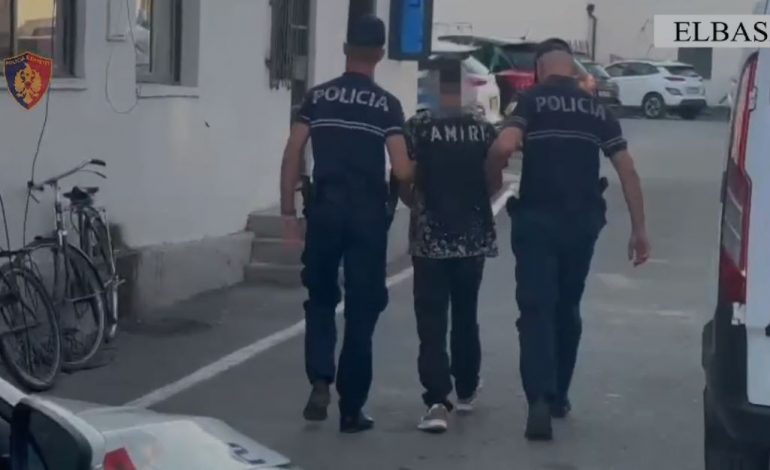 E PËSON KEQ I RIU NË ELBASAN/ I vodhi çantën dhe sendet personale një 67-vjeçari, përfundon në pranga