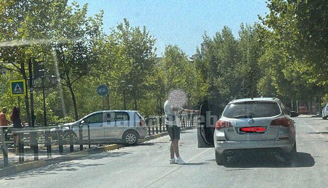 AKSIDENT NË TIRANË/ “Audi” hyn me semafor të kuq dhe godet “Golfin”, fati shpëton qytetarin