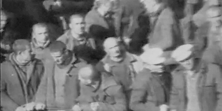 DOSSIER/ “Ish-oficeri i Marinës nga Berati, që më propozoi të bëhesha spiun dhe u rrah keqas nga Muharrem Dyli, s’qëndronte gjatë në kamp…”