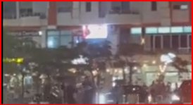 VIDEOLAJM/ Sherr mes policëve dhe qytetarëve në Vlorë, i riu qëllon efektivin me skafandër në kokë dhe…
