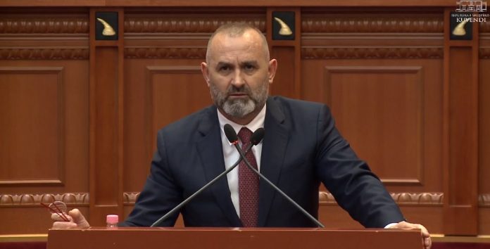 MASHTRIMI ME MIKROKREDITË/ Manja: Kallëzuam në prokurori 12 përmbarues dhe dy shoqëri mikrokredie