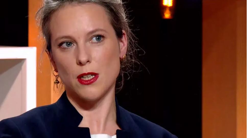 FRANCË/ Fronti Popullor propozon Lucie Castets si kandidate për kryeministre