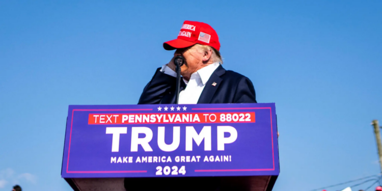 “KISHA SHUMË GJAKDERDHJE”/ Donald Trump përshkruan momentin kur u qëllua