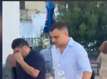 ZGJEDHJET NË HINARË/ I ati në burg, voton djali i Fredi Belerit
