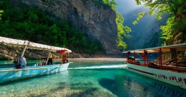 NGA LIQENI I OHRIT TEK SYRI I KALTËR/ Media franceze “Easy Voyage”: Vendet më të bukura në Shqipëri që ia vlen të vizitohen