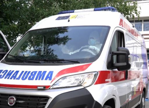 TRAGJIKE NË TIRANË/ Hidhet nga kati i 5-të i pallatit, humb jetën e moshuara