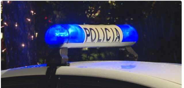 NDODH EDHE KJO! Shqiptari tmerron dasmorët, futet në sallë dhe qëllon me armë