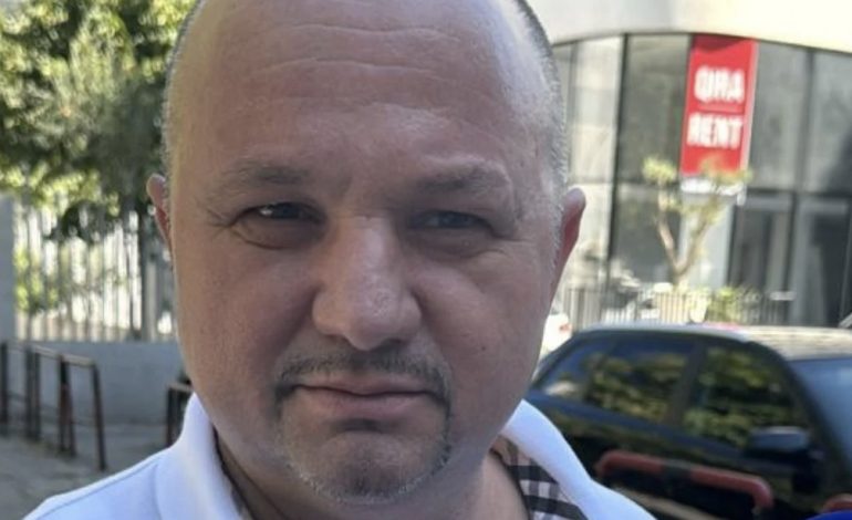 DYSHOHET SE VRAU ME BASTUN TË MOSHUARIN/ Flet avokati i historianit: Ai nuk firmos dot, nuk mund të gjuajë me bastun