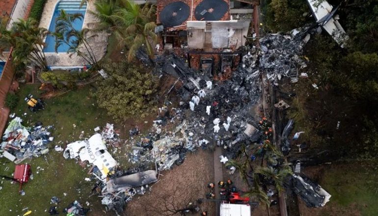 BRAZIL/ Aksidenti ajror me 62 të vdekur, nxirren nga rrënojat trupat e viktimave