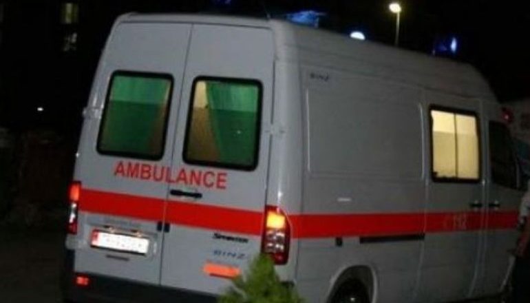 TRAGJIKE NË DURRËS/ 47 vjeçari bie aksidentalisht nga ballkoni dhe humb jetën
