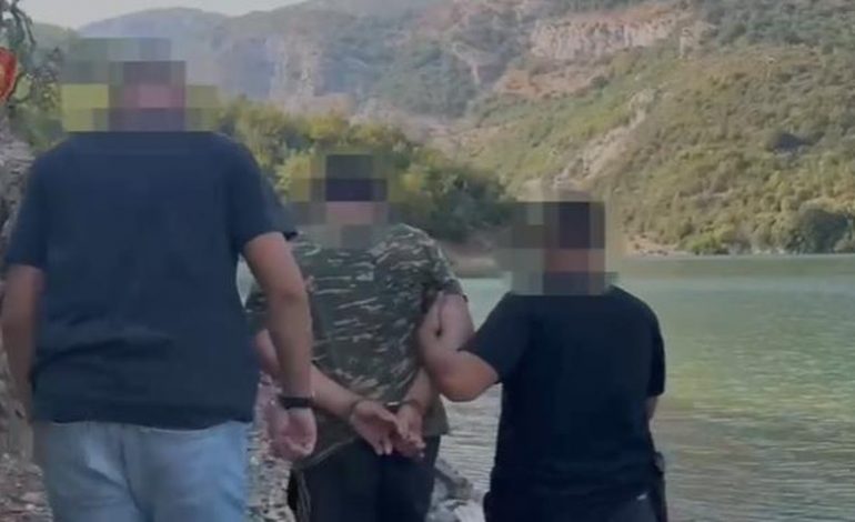 TENTOI TË VRISTE ME ARMË 39-VJEÇARIN/ Kapet pas 4 muajsh i shpalluri në kërkim