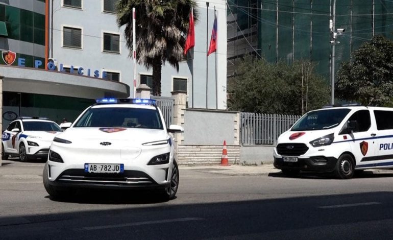 EMRI/ Arrestohet hajduti serial në Durrës, i akuzuar për vjedhje në disa qarqe