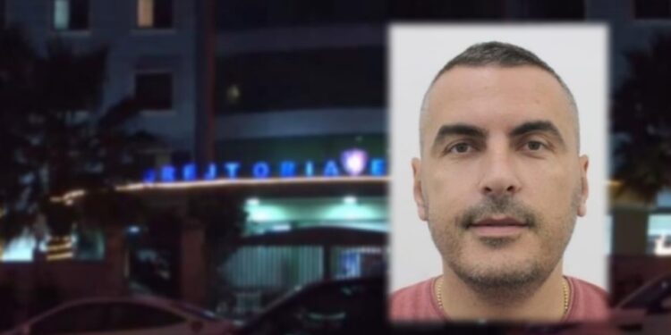 PUBLIKOHET FOTO/ I mori pronarit të një lokali 10 mijë euro nën kërcënimin se do t’i mbyllte biznesin, ky është Kryekomisari i arrestuar