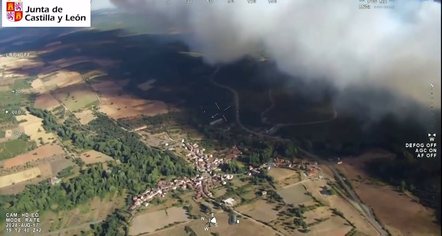 ZJARRI “SHKRUMBON” SPANJËN/ Evakuohet një qytezë, 200 hektarë të përfshira nga flakët