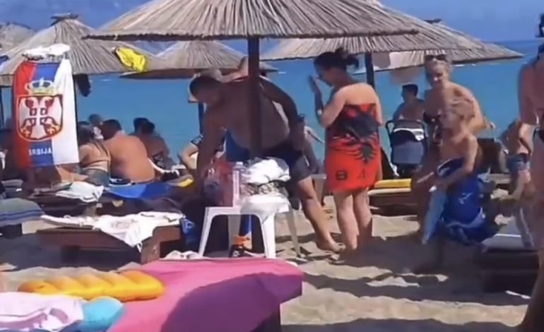 NDODH EDHE KJO! Serbët përzënë nga plazhi familjen shqiptare, ja si provokohen…