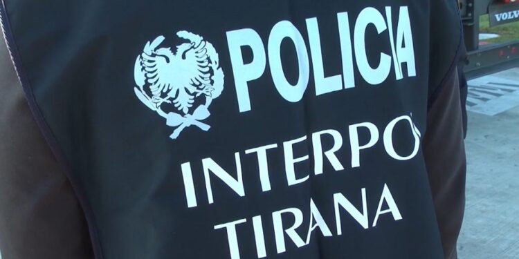 I DËNUAR ME 14-VITE BURG PËR TRAFIK DROGE/ Ekstradohet nga Shqipëria në Itali 48-vjeçari