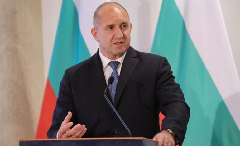 KRIZA POLITIKE NË BULLGARI/ Zgjedhjet parlamentare shtyhen pas kundërshtimit të presidentit Radev