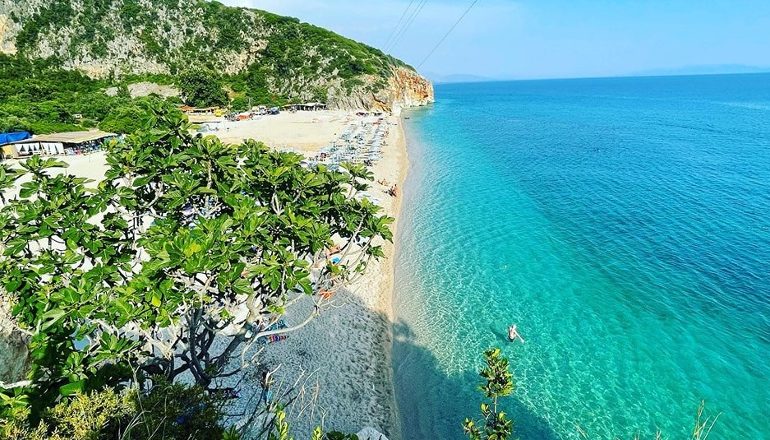 DITË PËR PLAZH/ Temperatura deri në 35 gradë celsius, parashikimi i motit për sot